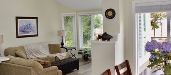 #17 Tanglewood Pl - 2bd 2bth BEACH FRONT 2-level unit - Beach, sun, sand & relax