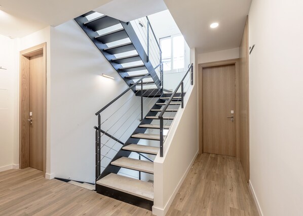 49-inch Smart TV with digital channels, TV