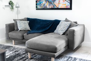 Smart TV - New house on the block (Miami)