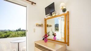 Basic Studio | Living area | Flat-screen TV - Erik Studios (Rhodes)