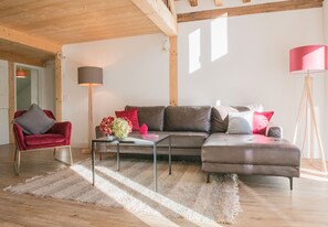 TV - Le Manoir Penthouse - spacious, new and central location (Wengen)