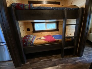 1 habitación, wifi gratis y ropa de cama