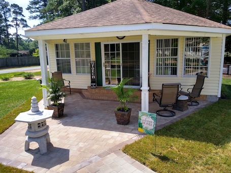 Property grounds. Home AWAY FROM HOME!!! Franklin, VA<br>(1 BEDROOM)
