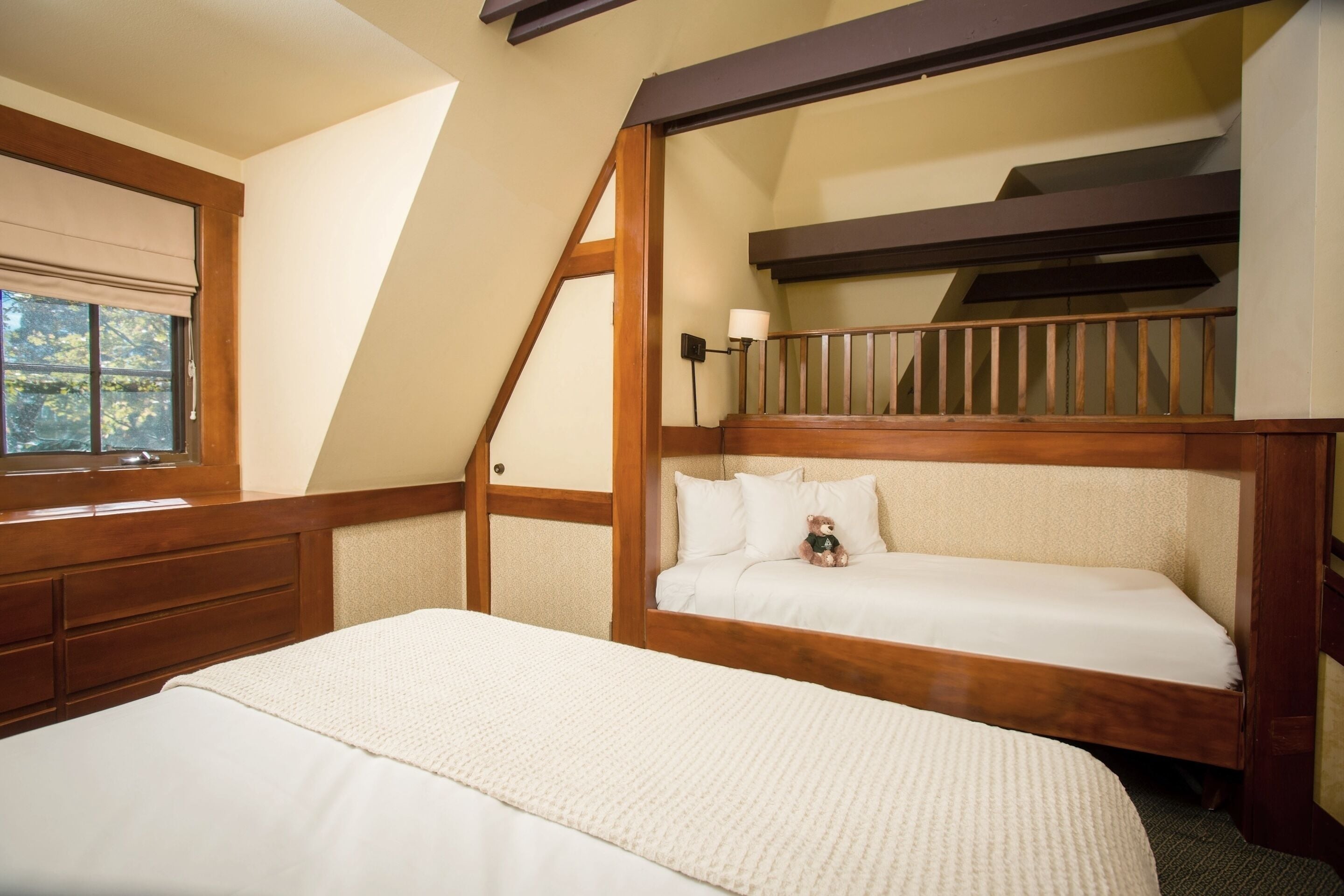 premium chalet, 2 bedrooms, 2 bathrooms | in-room safe, iron/ironing board, cots/infant beds, wifi