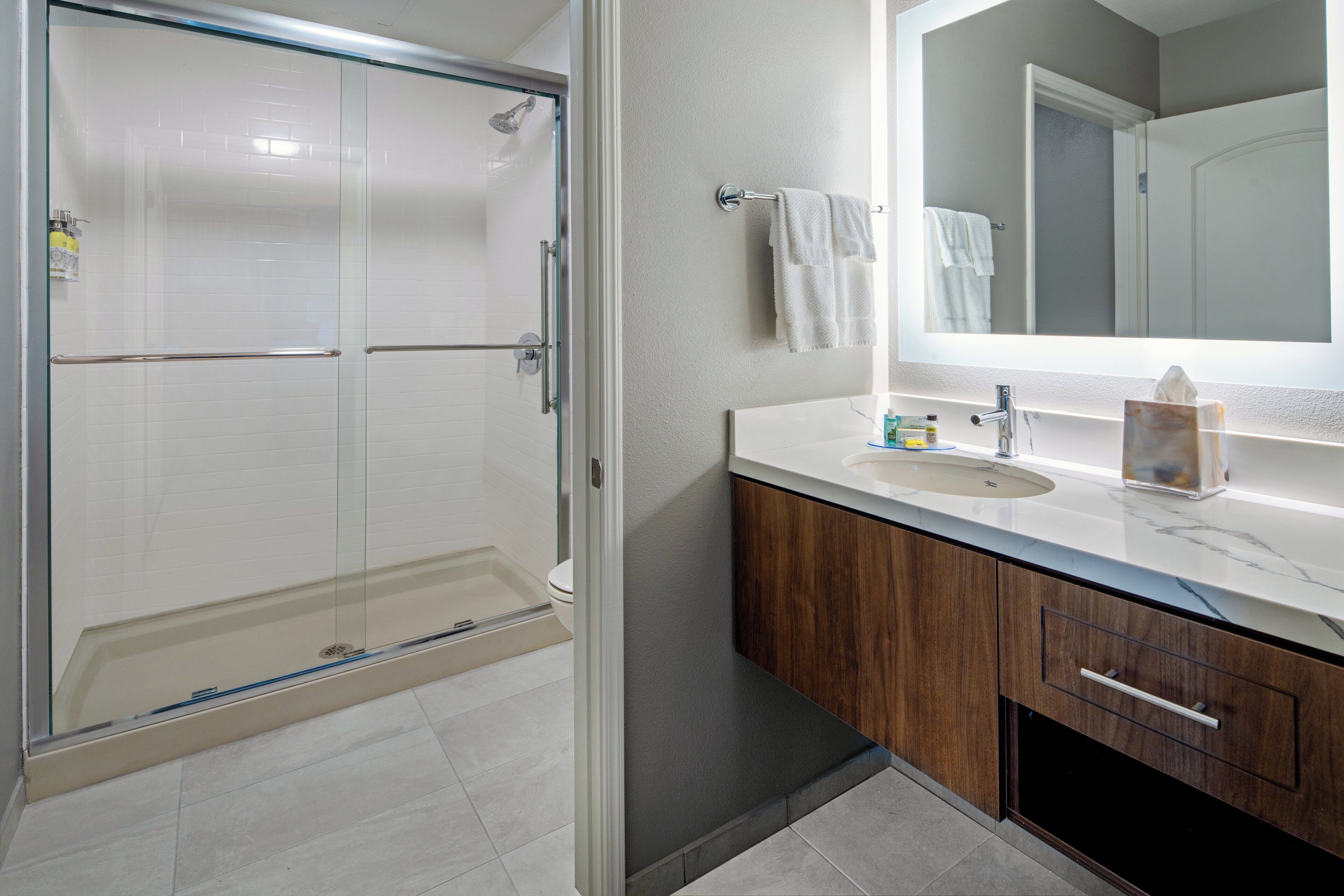 1 bedroom, down duvets, in-room safe, desk