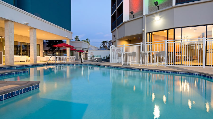 Staybridge Suites Long Beach Airport by IHG