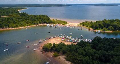 Cozy Lake Eufaula Getaway