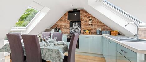 Dishwasher, highchair