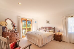 2 sovrum, strykjärn/strykbräda, wi-fi och sängkläder