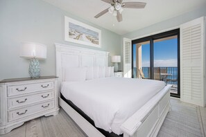 2 slaapkamers, een strijkplank/strijkijzer, gratis wifi, beddengoed