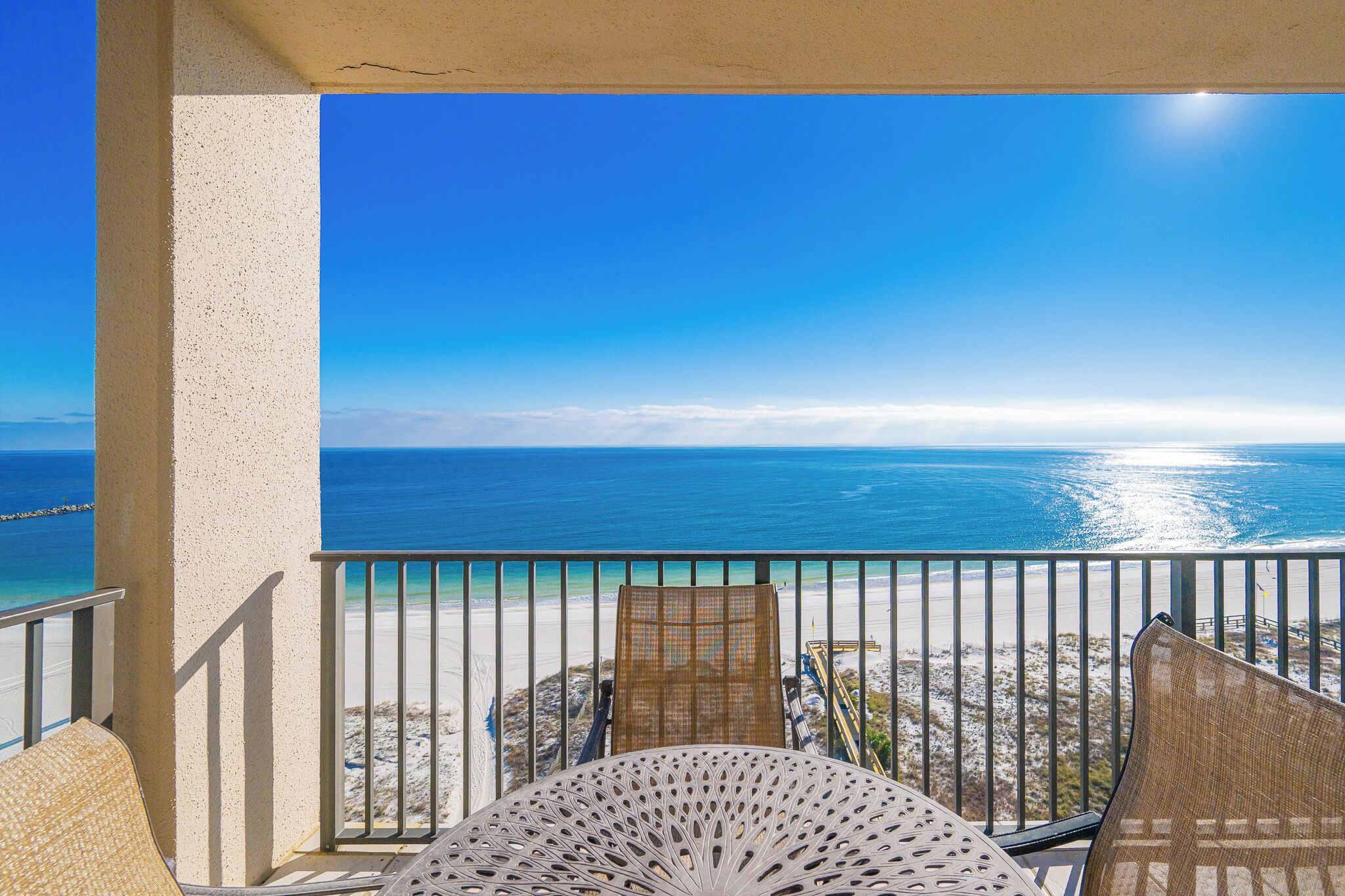 المنطقة المحيطة بالمنشأة