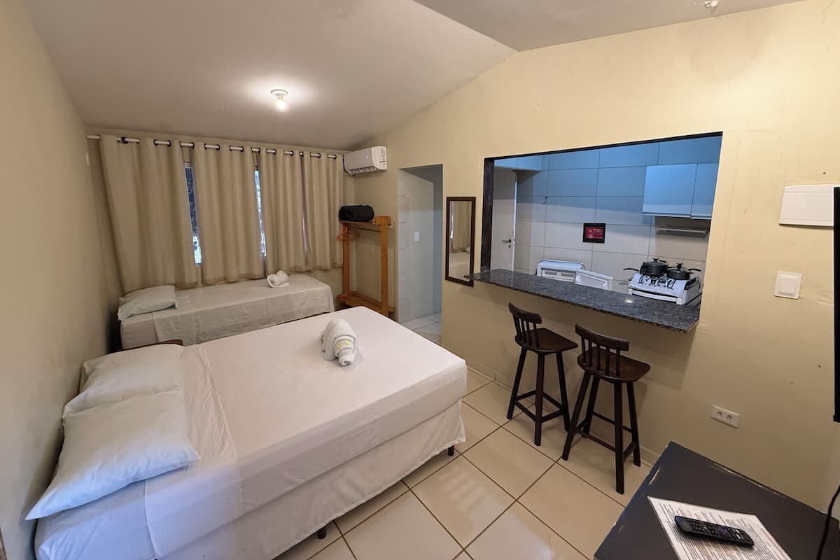 Superior Room, Lake View