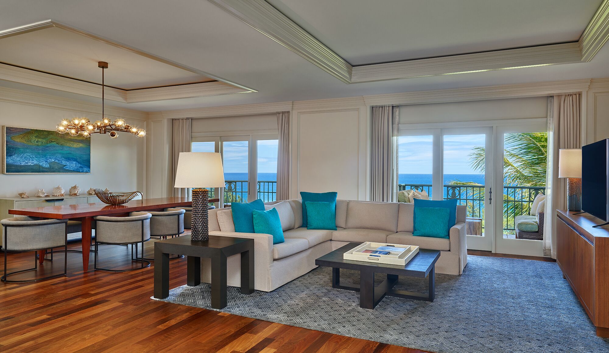 Luxurious, Private & Spacious 2,500 sq.ft. Oceanfront Residence in Kapalua, Maui