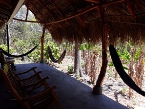 Courtyard - Hospedaje Bananas (Altagracia)