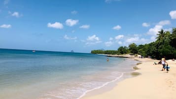 Tumbonas y toallas de playa