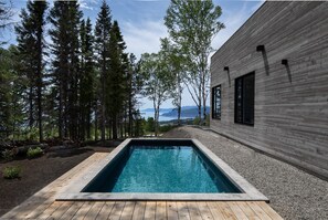 Piscine extérieure, piscine chauffée