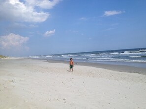 كراسي للتشمس، مناشف للشاطئ