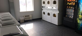 InTown Suites Extended Stay Salt Lake City UT - Woods Cross