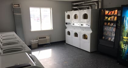 InTown Suites Extended Stay Salt Lake City UT - Woods Cross