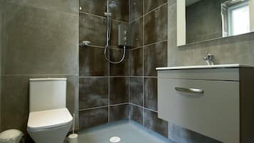 Apartment, Private Bathroom | Bathroom