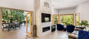 Potter's Foothill House