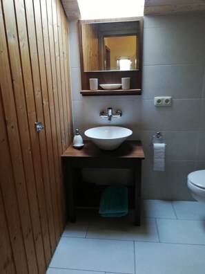 Apartment, 1 Bedroom | Bathroom