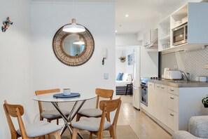 Apartment | In-room dining