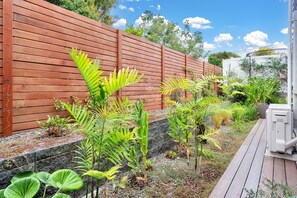 Garden - Elegant and Stylish Retreat in Epsom (Auckland)