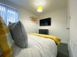Apartment, Private Bathroom | 2 bedrooms - Kensington Suite Sasco Apartments (Blackpool)