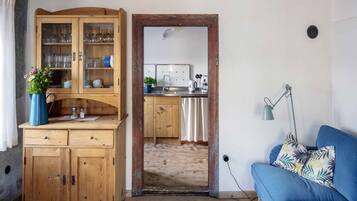 House | Living area | 42-inch flat-screen TV with cable channels, TV