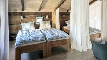 Ferienhaus | 2 Schlafzimmer, kostenloses WLAN, Bettwäsche