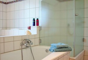 House | Bathroom