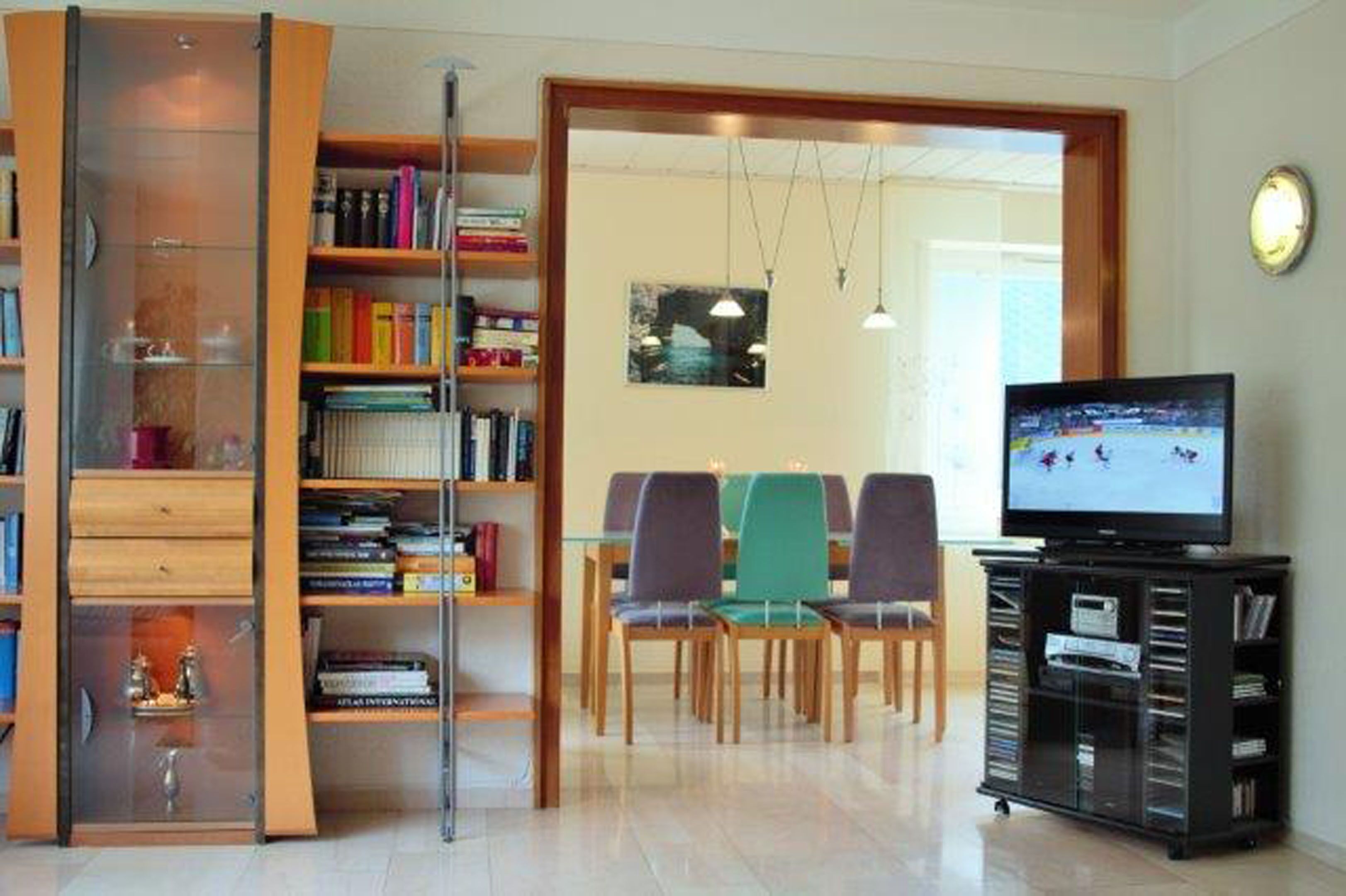 House | Living area | 32-inch flat-screen TV with satellite channels, TV, fireplace