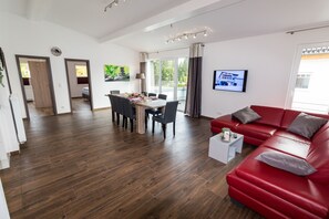 Apartment | Living area
