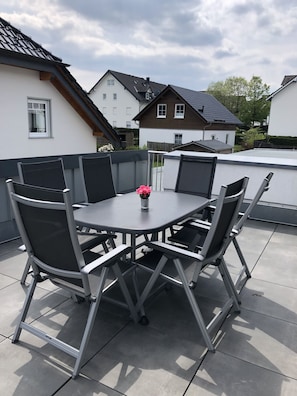 Huoneisto | Terassi/patio