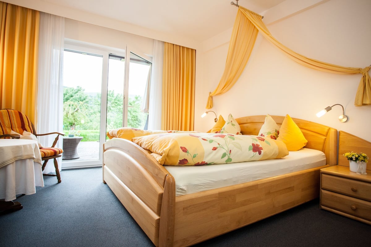 1 bedroom, in-room safe, free WiFi, bed sheets