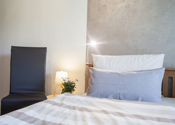 Apartment | 1 bedroom, in-room safe, iron/ironing board, free WiFi - Ferienwohnung Mia (Winterberg)