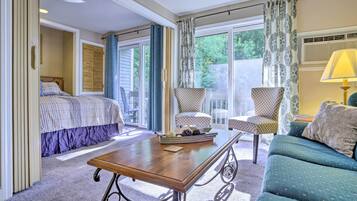 1 bedroom, iron/ironing board, internet, bed sheets