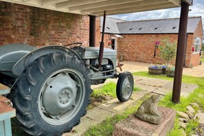 Property grounds - Starshinezzz - Large Farmhouse County Durham (Trimdon Station)