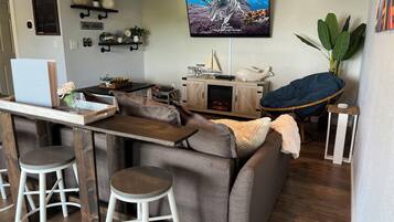Smart TV, fireplace, video games, DVD player