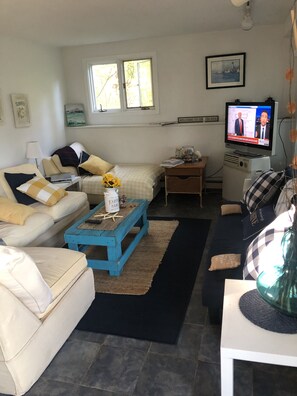 4 室のベッドルーム、デスク、アイロン / アイロン台、WiFi