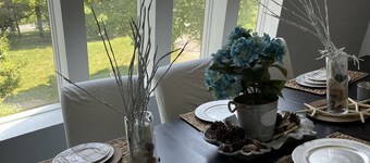 PET FRIENDLY.  WALK TO SANDYNECK BEACH 