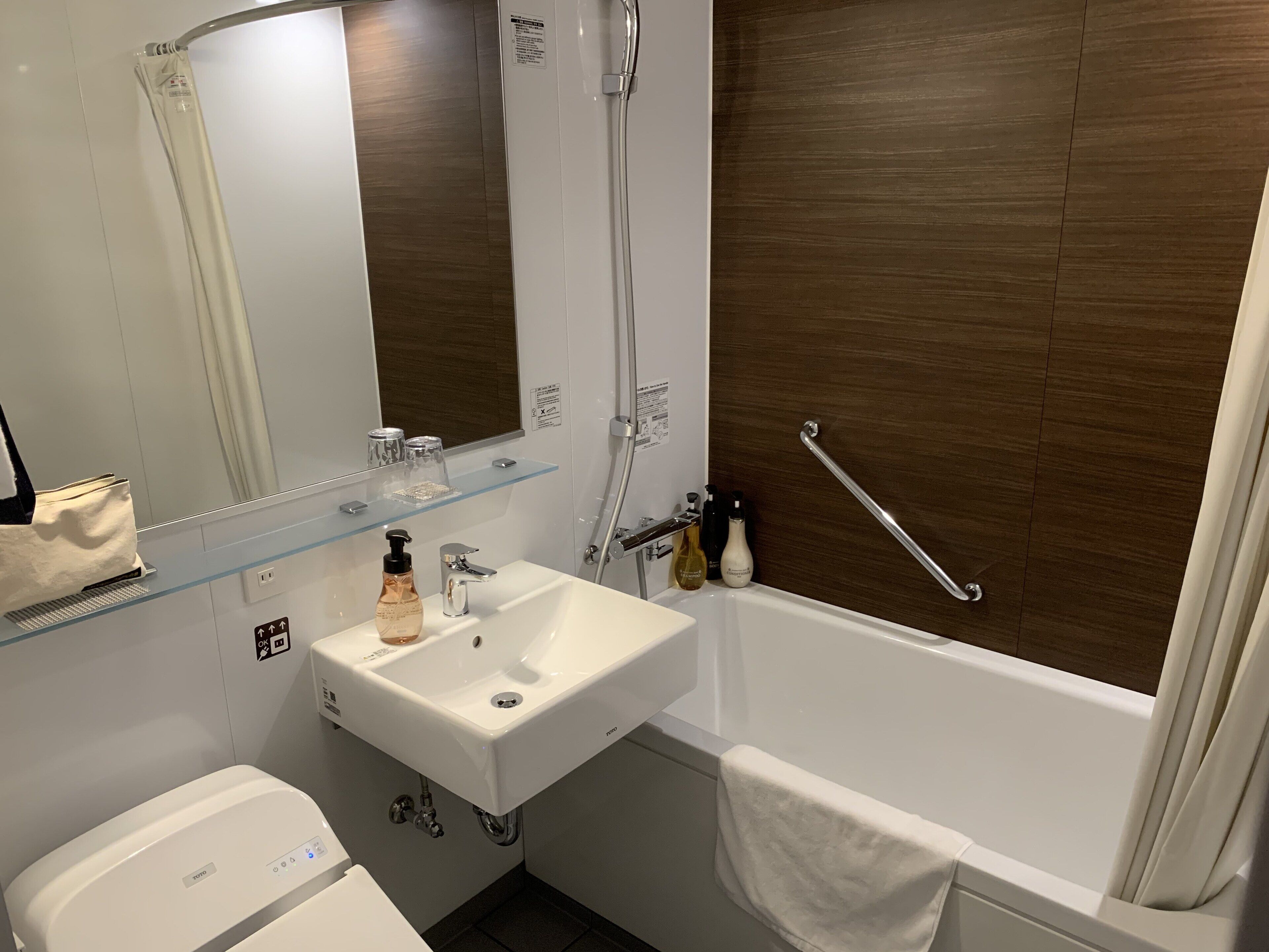 free toiletries, hair dryer, slippers, bidet