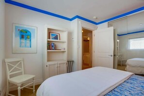 2 bedrooms, iron/ironing board, travel cot, free WiFi