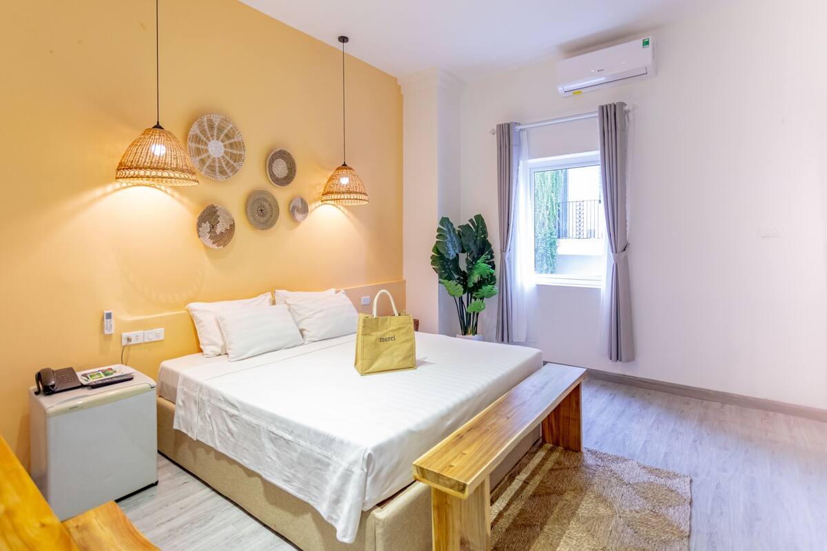 Superior Double Room, City View