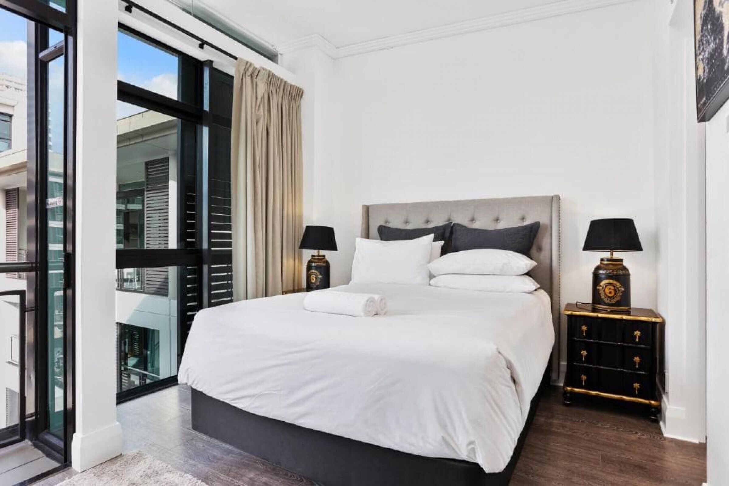 1 bedroom, desk, iron/ironing board, WiFi