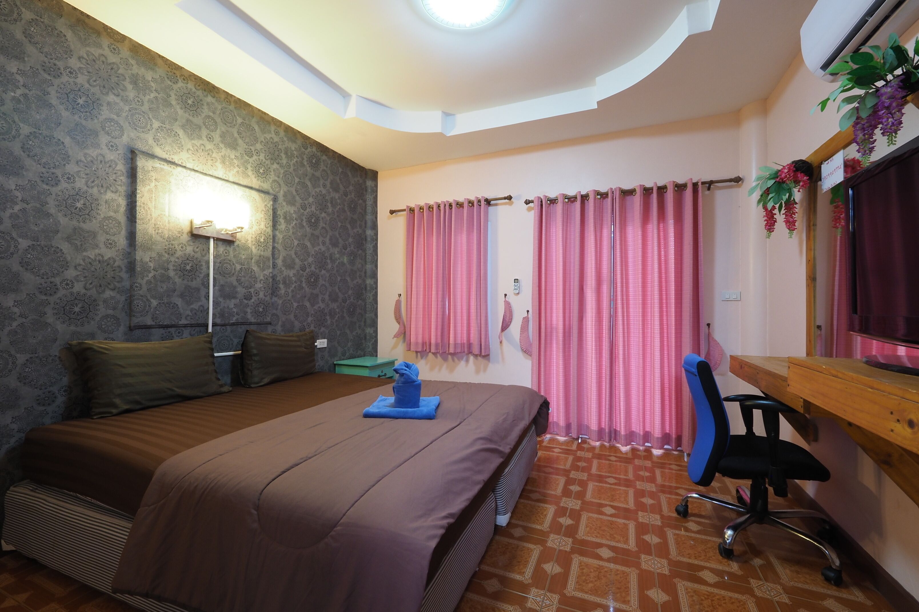 Superior Double Room | Desk, free WiFi, bed sheets