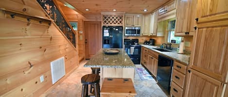 ثلاجة، ميكروويف، فرن، موقد طهي مسطح