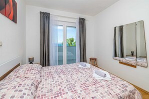 2 bedrooms, Internet, bed sheets