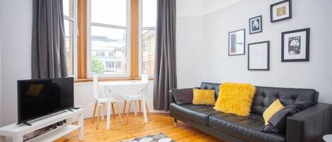 TV, fireplace, offices